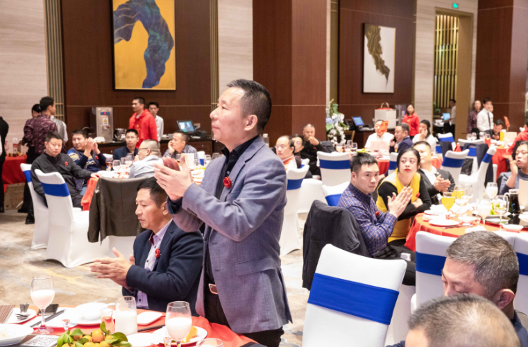 尊龙官方2020年迎春晚会-