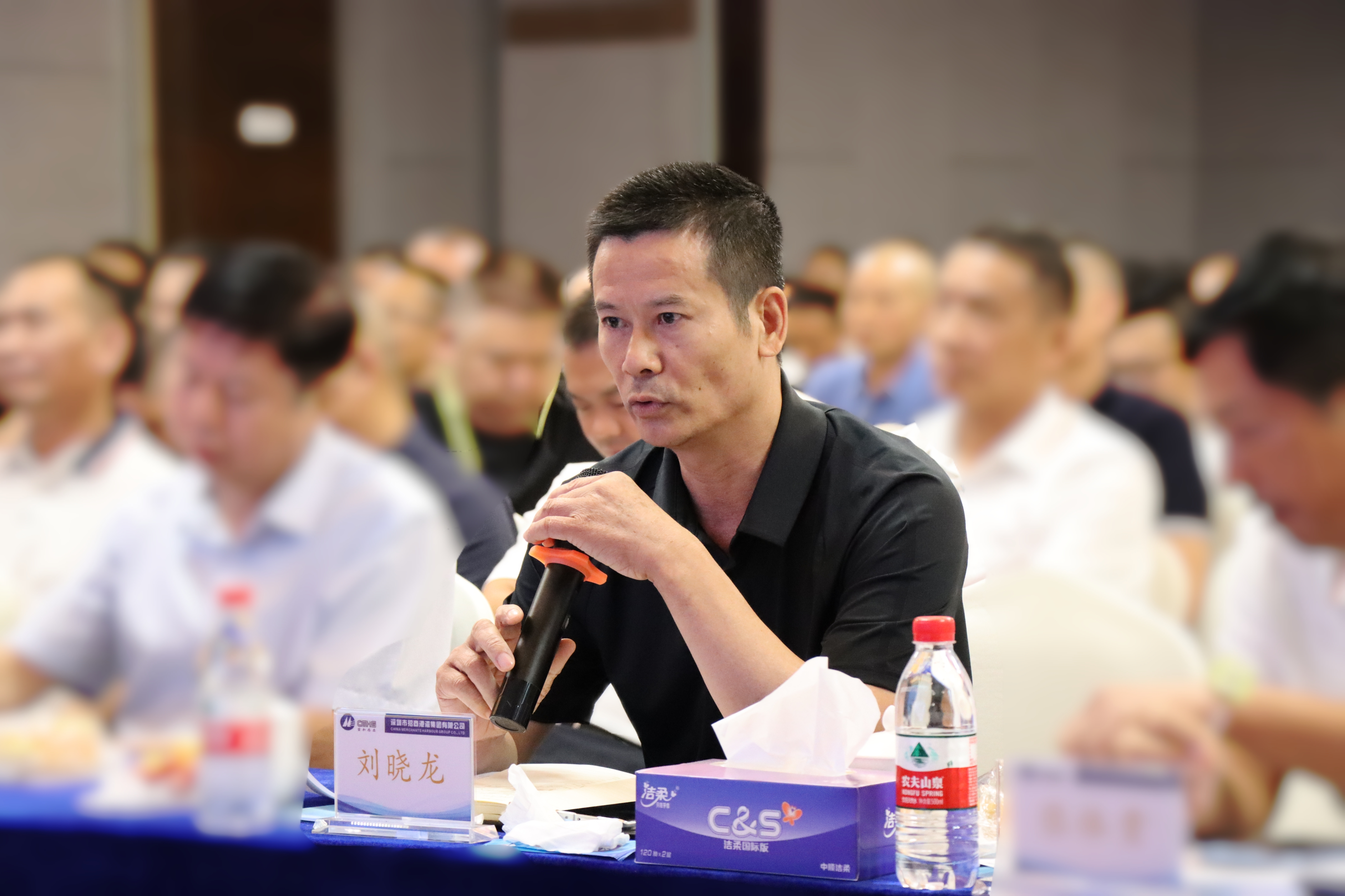 集团总裁助理刘晓龙发言.jpg 集团总裁助理刘晓龙发言.jpg